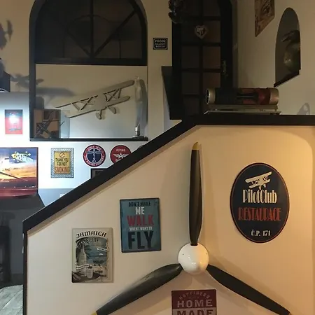 Πανσιόν Restaurace-penzion U Pilota 3*