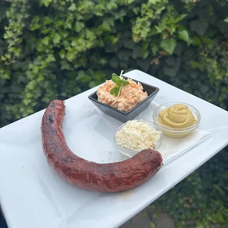 Restaurace-penzion U Pilota 3* Kněževes